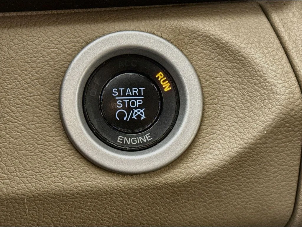 Used 2014 White Ram Laramie image 19