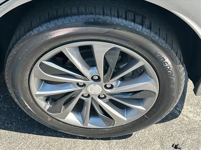 Used 2023 Moonstone Gray Metallic Buick Select image 40