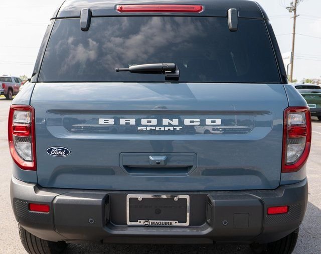 New 2026 Azure Gray Metallic Ford Outer Banks® image 7