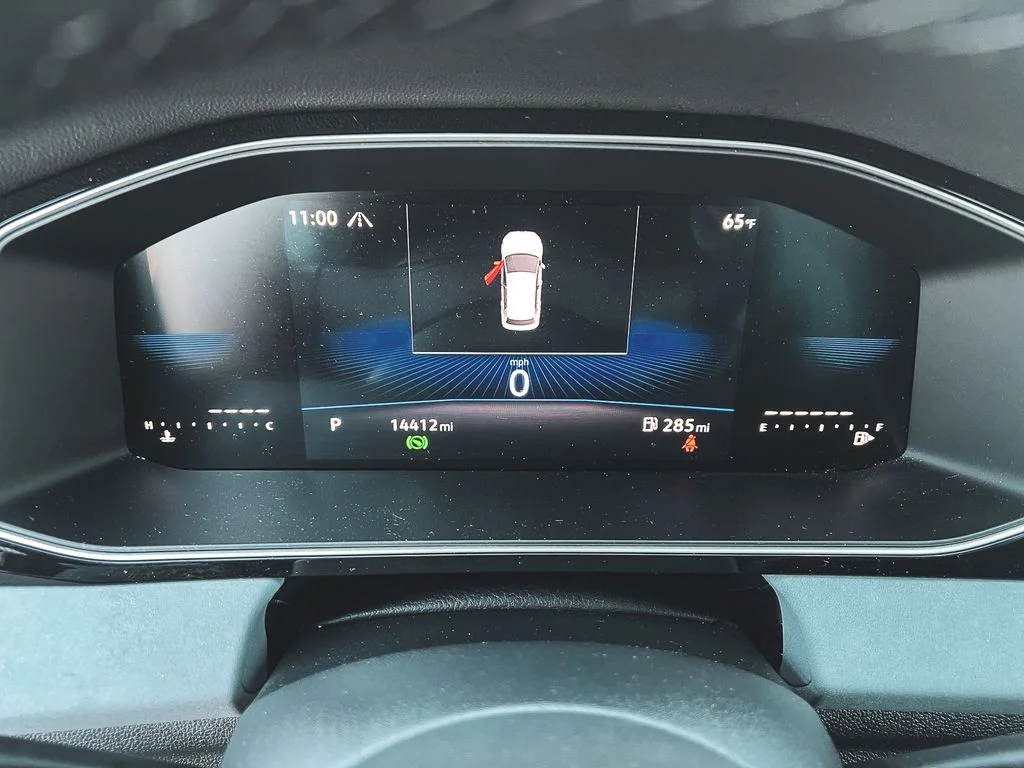 2025 Volkswagen Jetta SE - Photo 12
