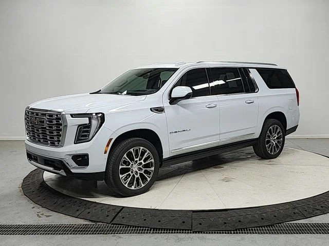 Used 2026 White GMC Denali image 3
