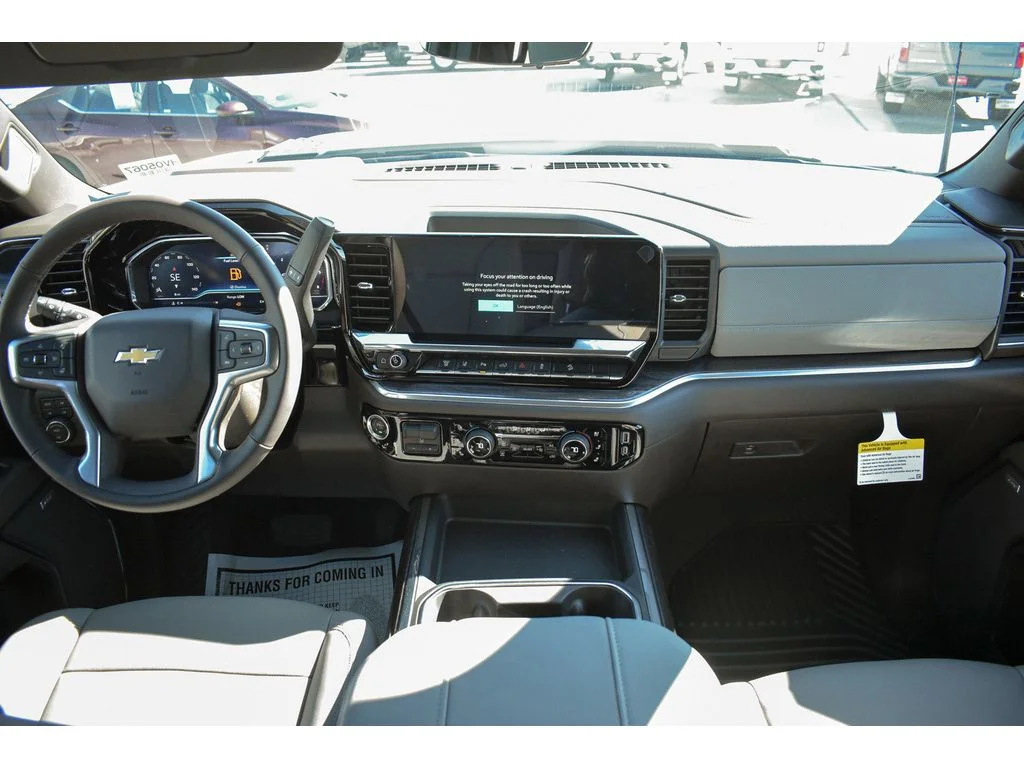 2025 Chevrolet Silverado 3500 HD LTZ - Photo 8