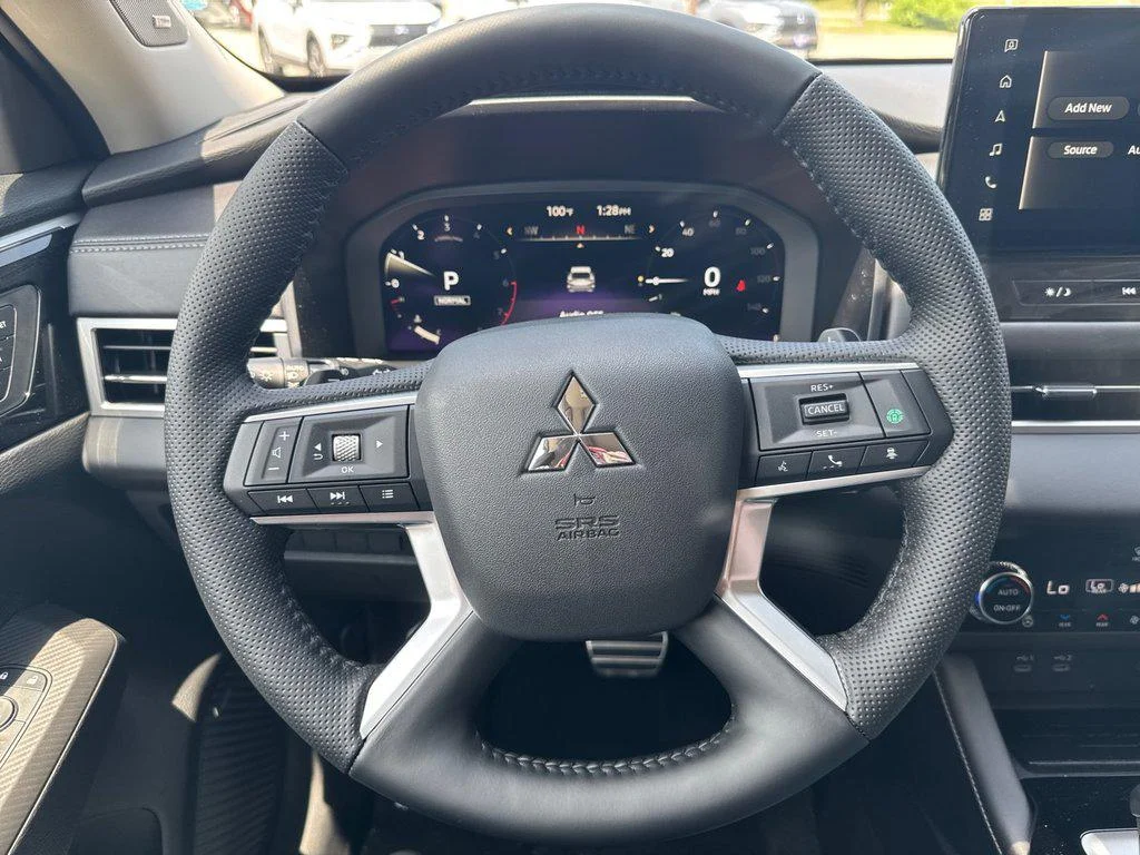 New 2026 White Diamond/Black Roof Mitsubishi SEL S-AWC image 18