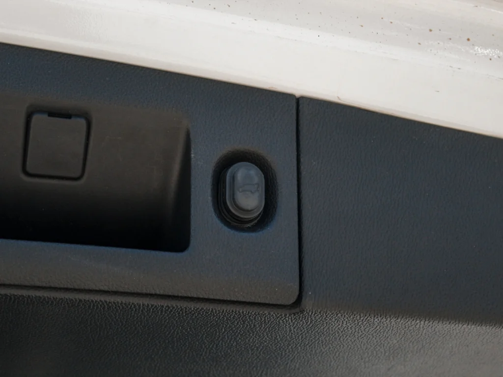 Used 2019 Summit White Chevrolet LT image 30