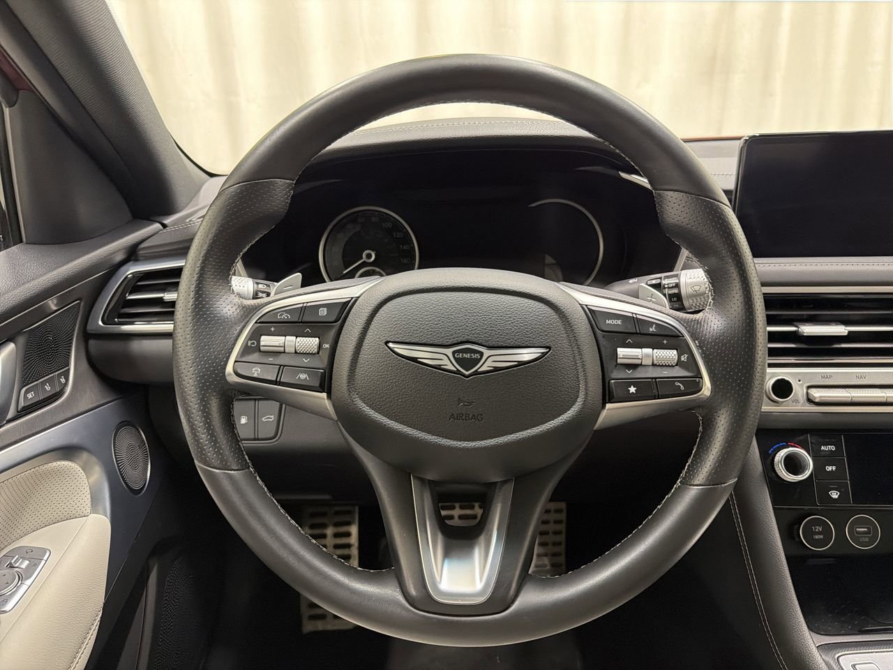 2024 GENESIS G70 Sport Advanced - Photo 16