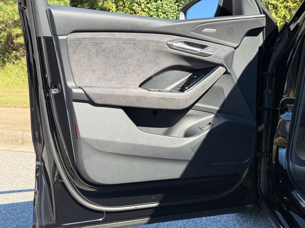 2025 Audi SQ6 e-tron Prestige - Photo 22