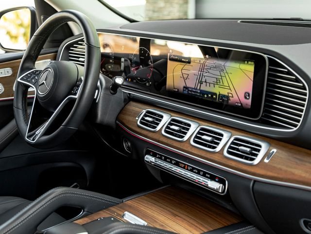 Used 2025 Selenite Gray Metallic Mercedes-Benz GLE 350 image 31
