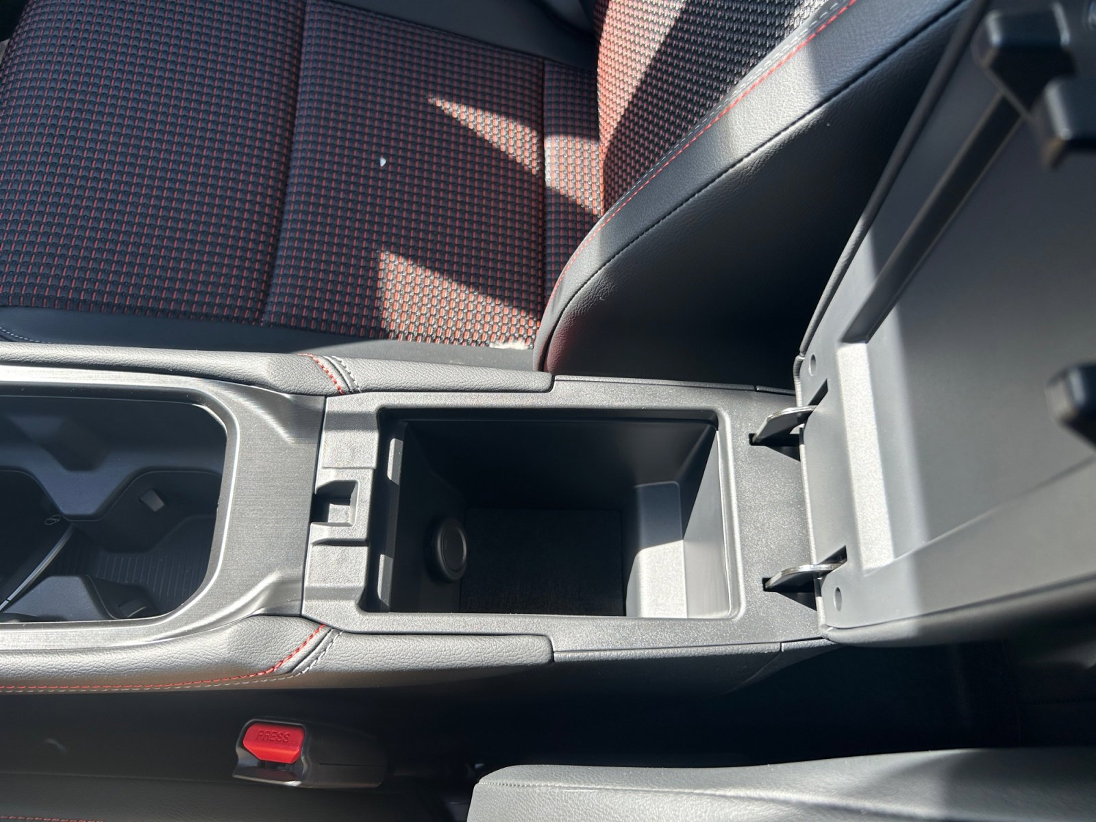 2026 Nissan KICKS SR AWD - Photo 16