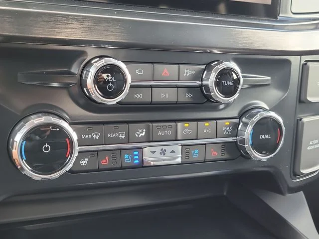 New 2026 White Metallic Ford Lariat image 26