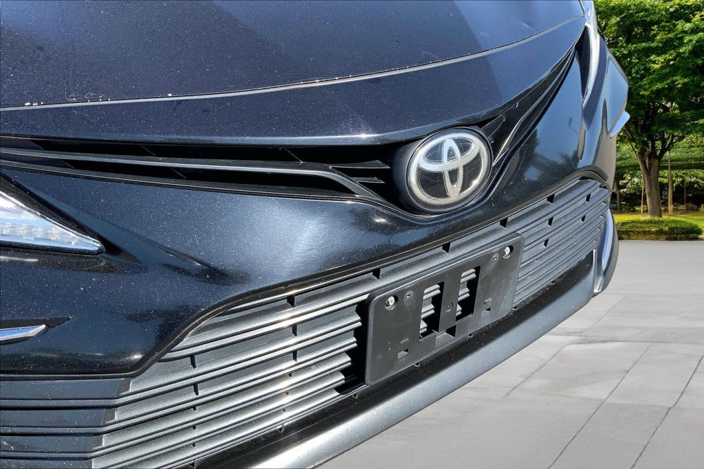 Used 2021 Black Toyota XLE image 32