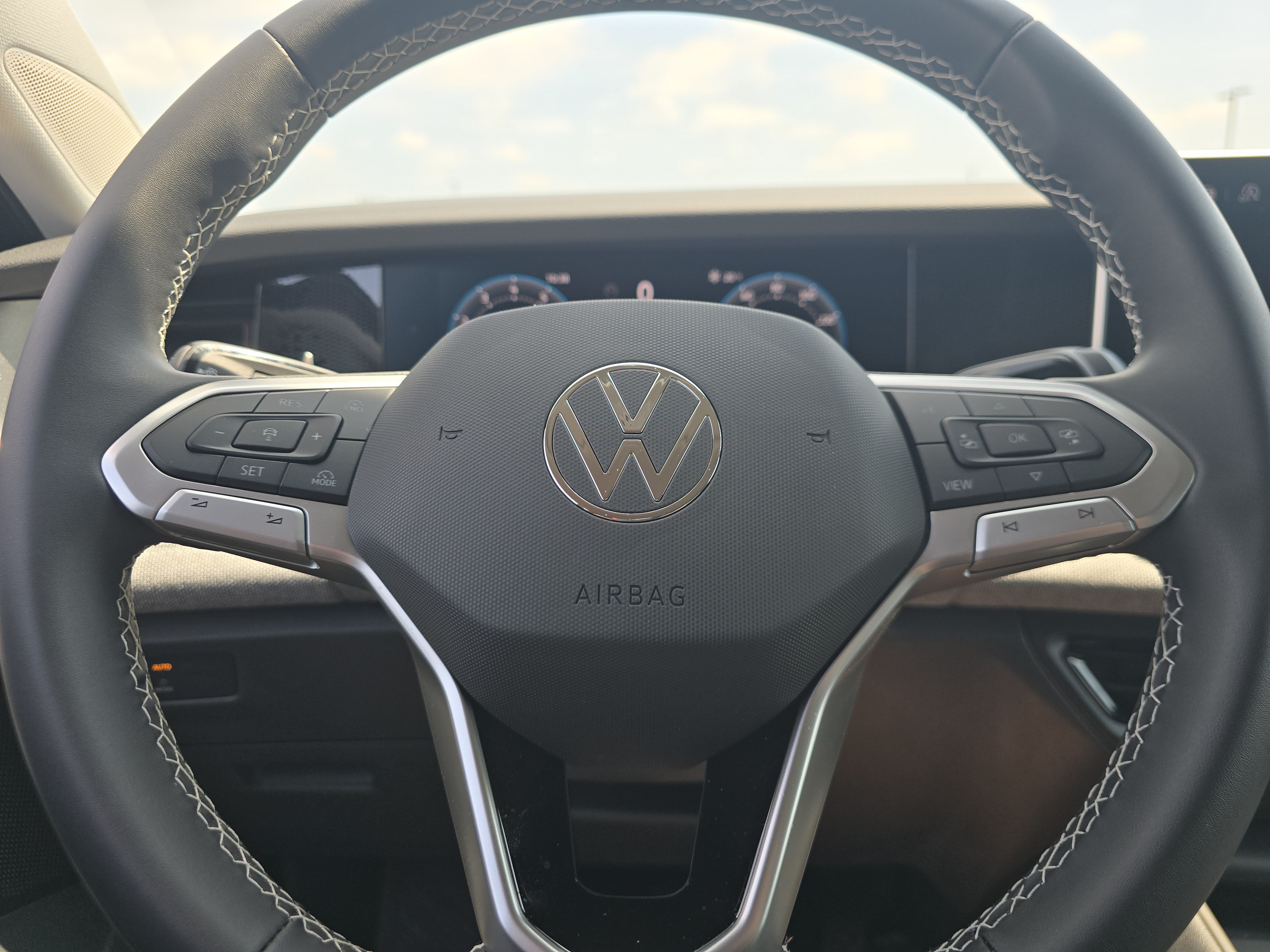 New 2026 Platinum Gray Metallic Volkswagen S image 20