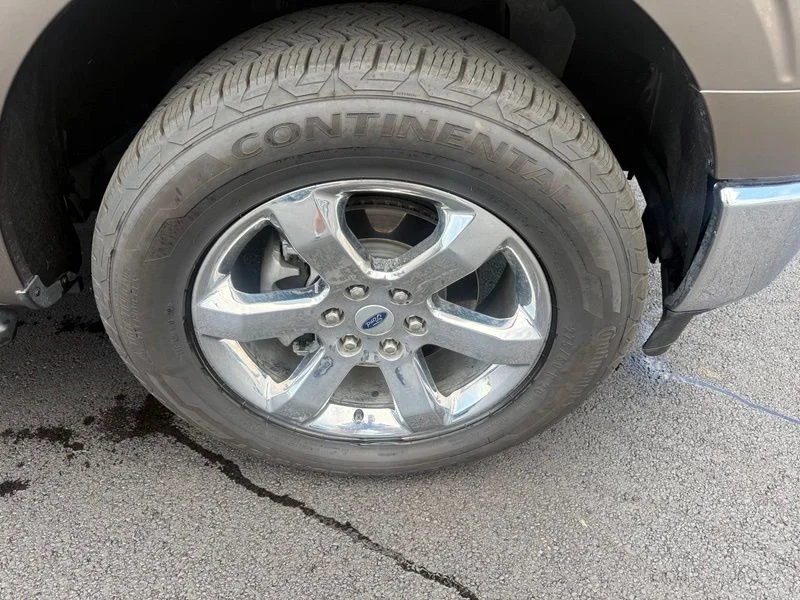 Used 2021 Gray Ford XLT image 14