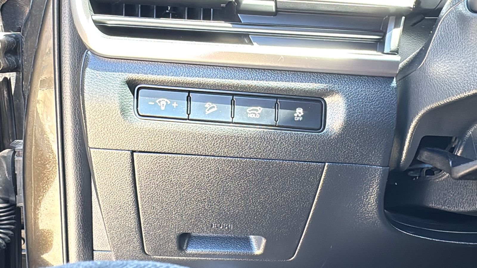 Used 2025 Green Kia S image 20