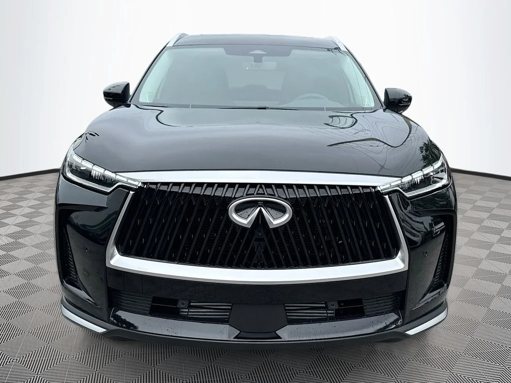 New 2027 MINERAL BLACK INFINITI Luxe FWD image 2