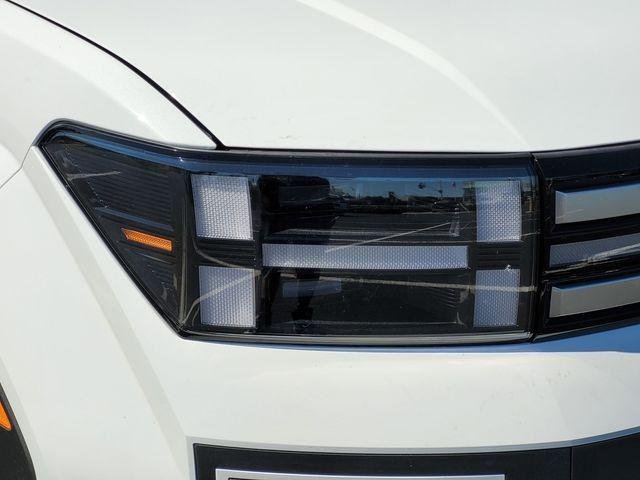 New 2026 White Hyundai SE image 10
