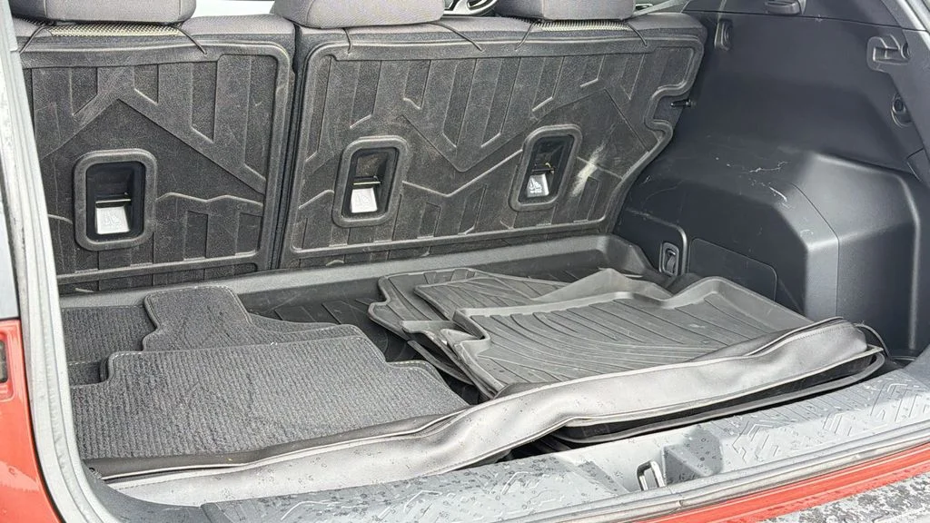 Certified Used 2024 Pearl Subaru Premium image 27