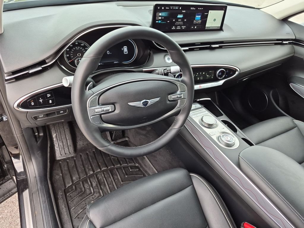 Used 2024 Black Genesis 2.5T image 11
