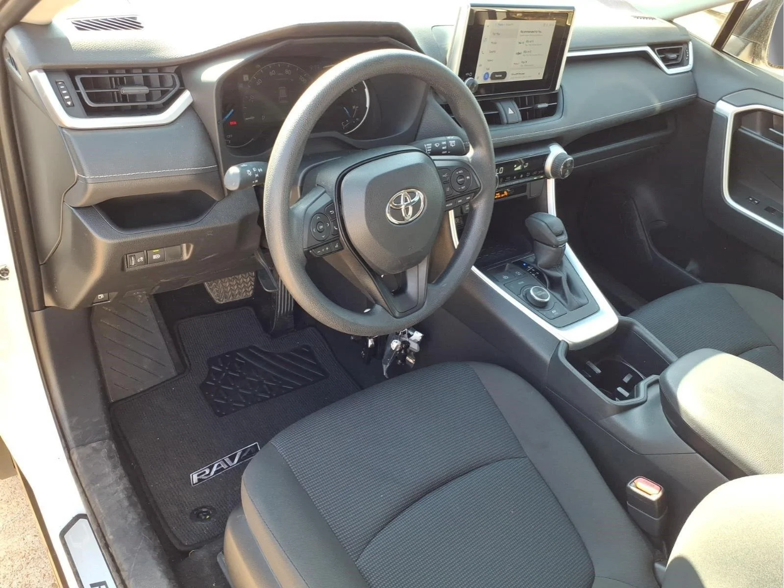 Used 2025 Ice Cap Toyota Hybrid LE image 16