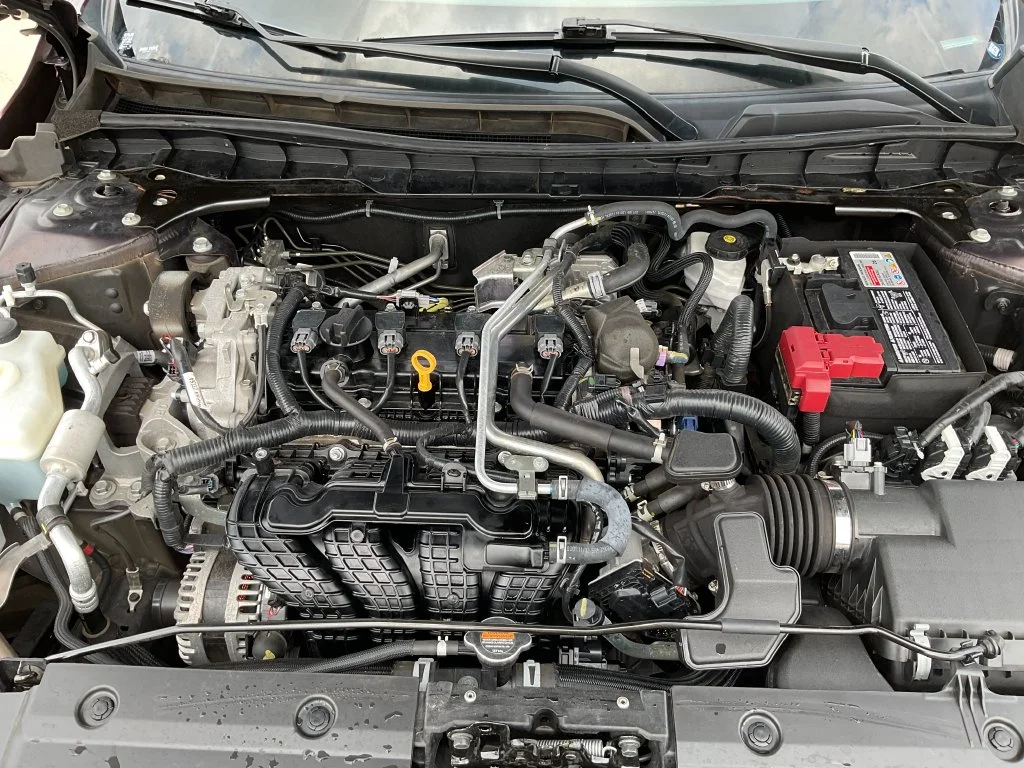 Used 2024 Red Nissan 2.5 SV image 32