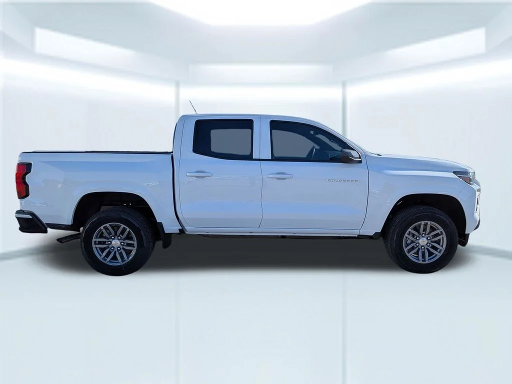 2026 Chevrolet Colorado LT - Photo 8