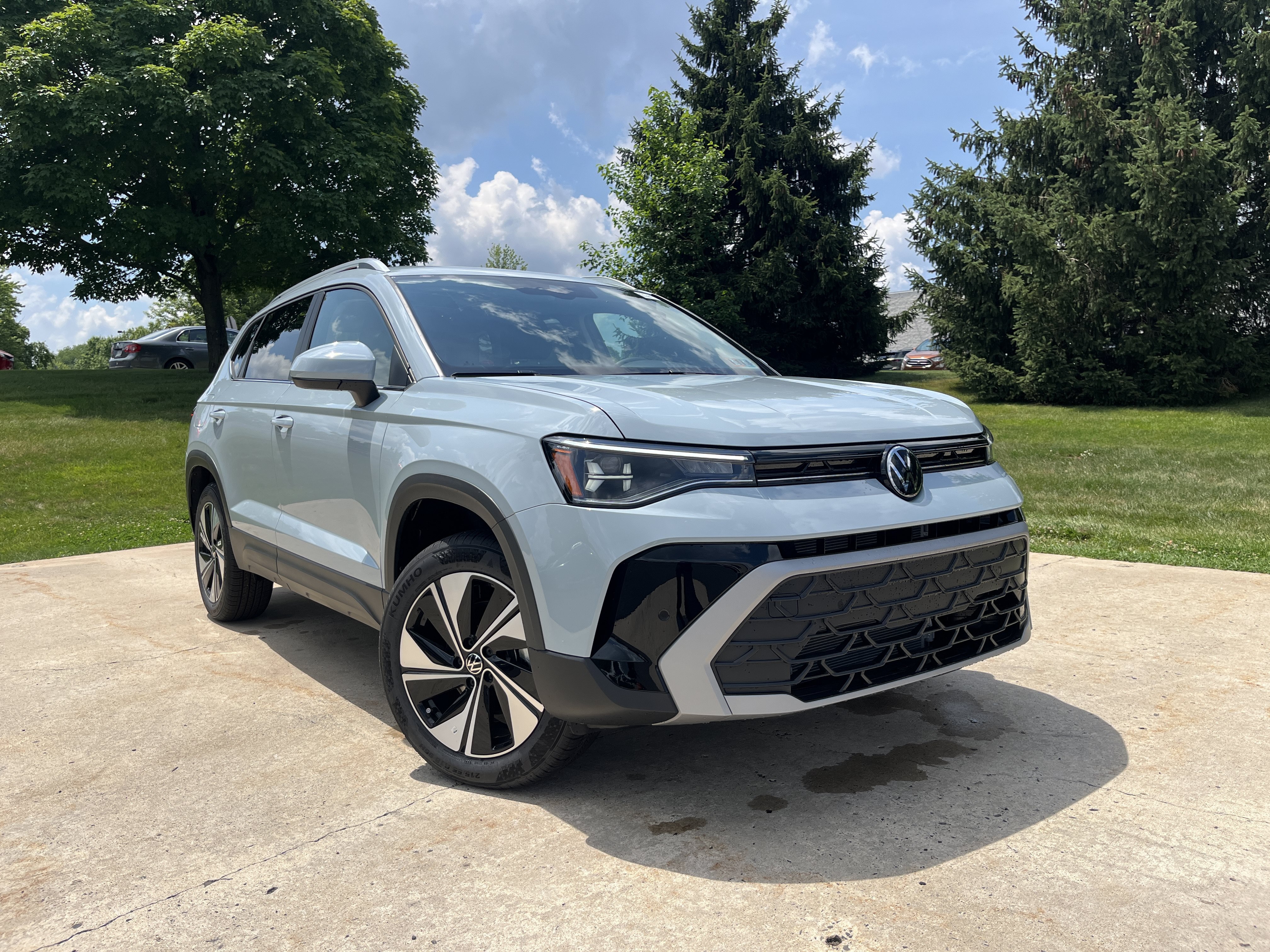 New 2026 Monument Gray Volkswagen SE image 2