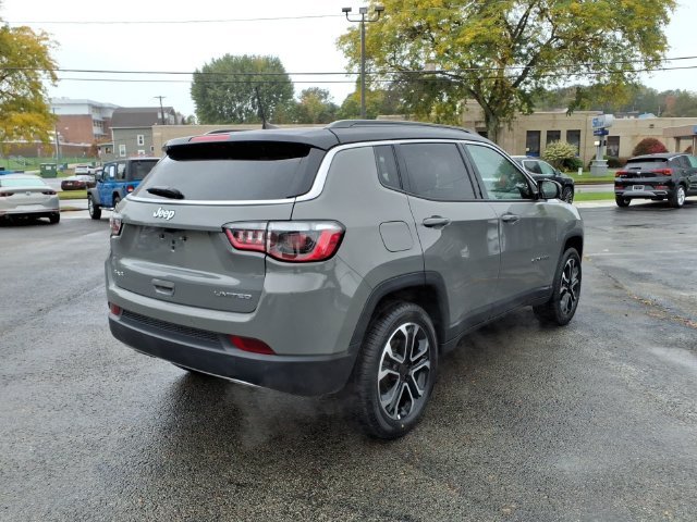Used 2023 Gray Jeep Limited image 5