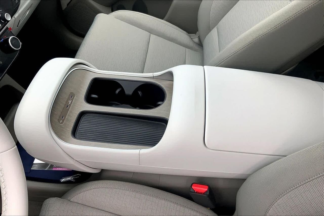 New 2026 Pacific Sapphire Hyundai SE FWD image 8