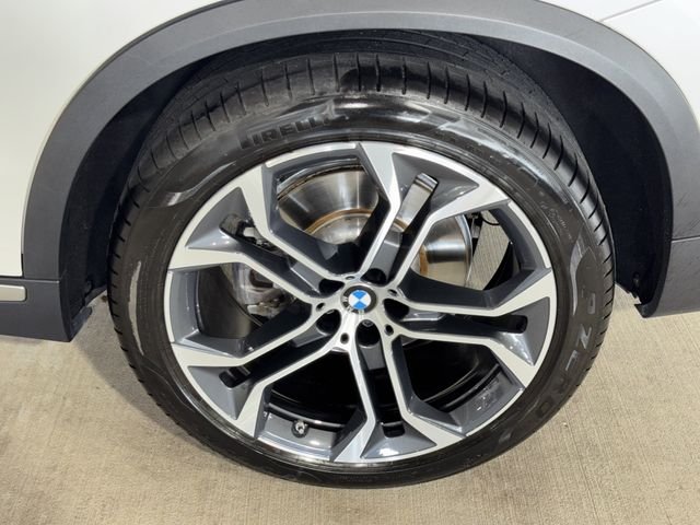 Certified Used 2023 Mineral White Metallic BMW sDrive40i image 20