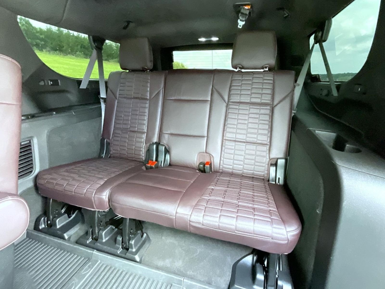 Used 2024 White Cadillac V-Series image 21