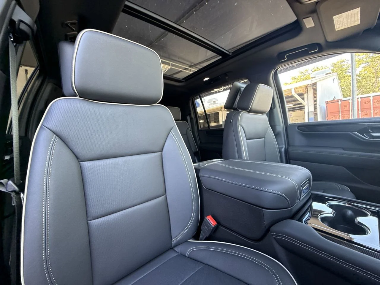 2026 GMC Yukon XL Elevation - Photo 27