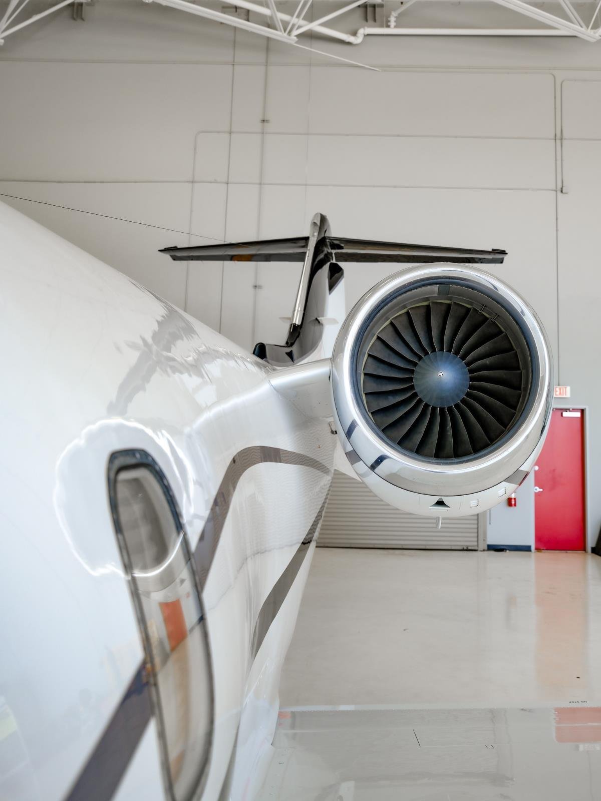 Used 2009 White LEARJET XR image 8