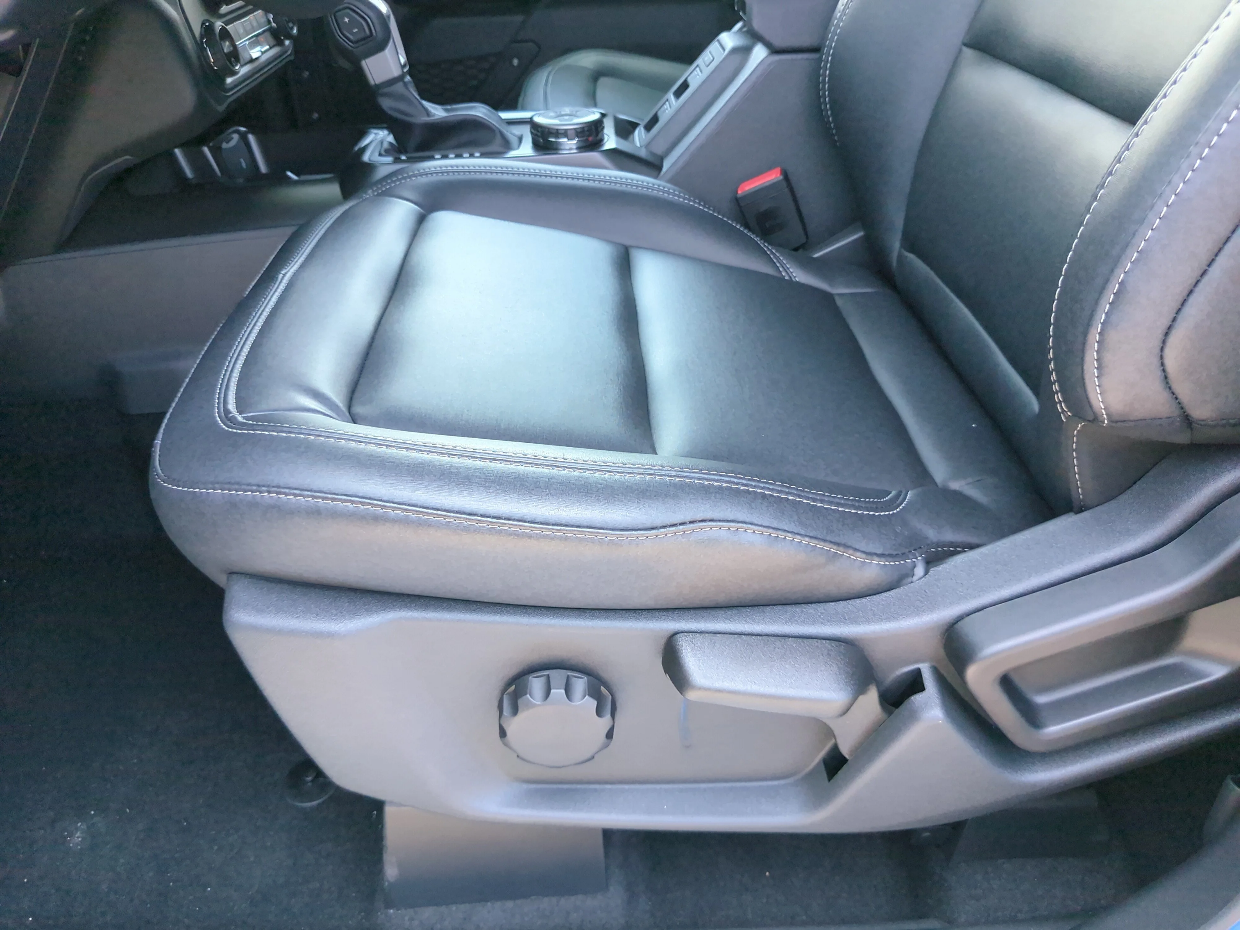 New 2026 Velocity Blue Metallic Ford Big Bend® image 18
