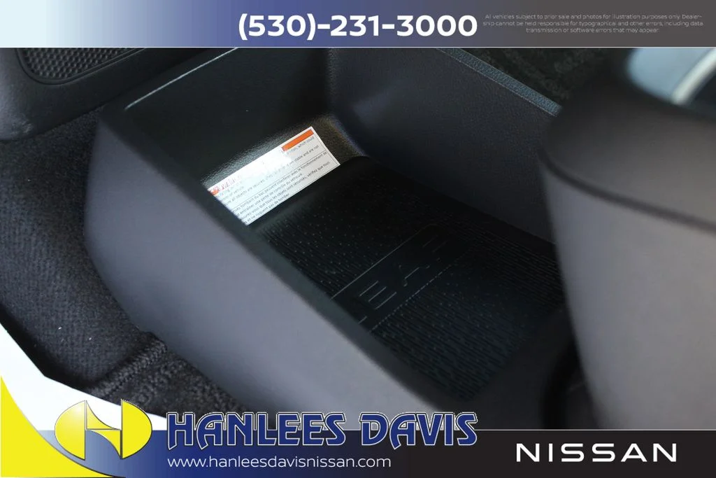 New 2026 White Nissan PLATINUM+ image 16