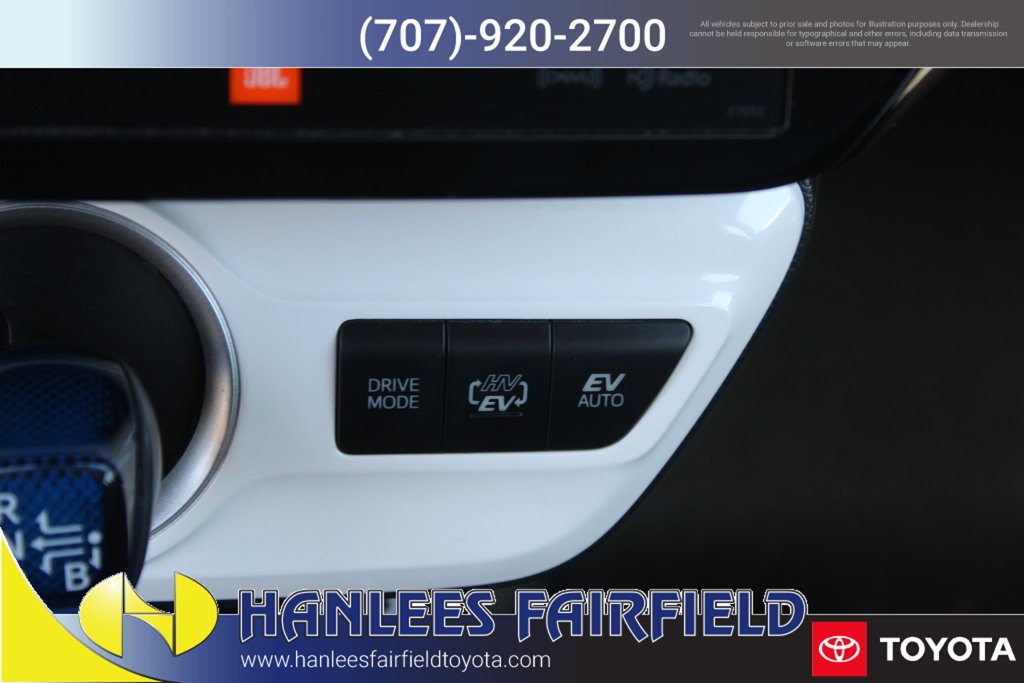 Used 2017 Gray Toyota Advanced image 19