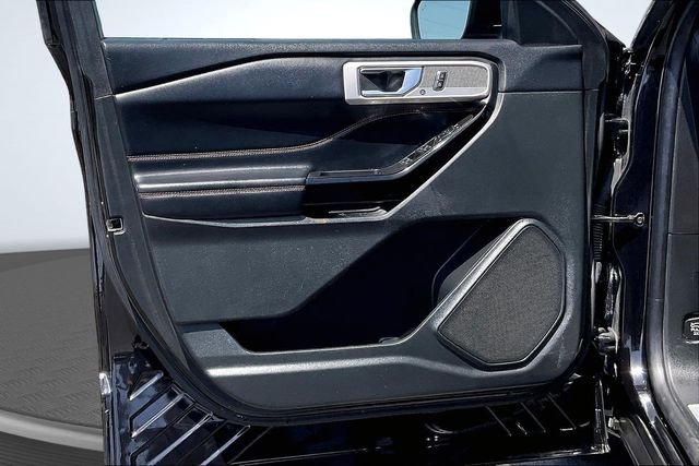 Used 2023 Black Metallic Ford ST-Line image 23
