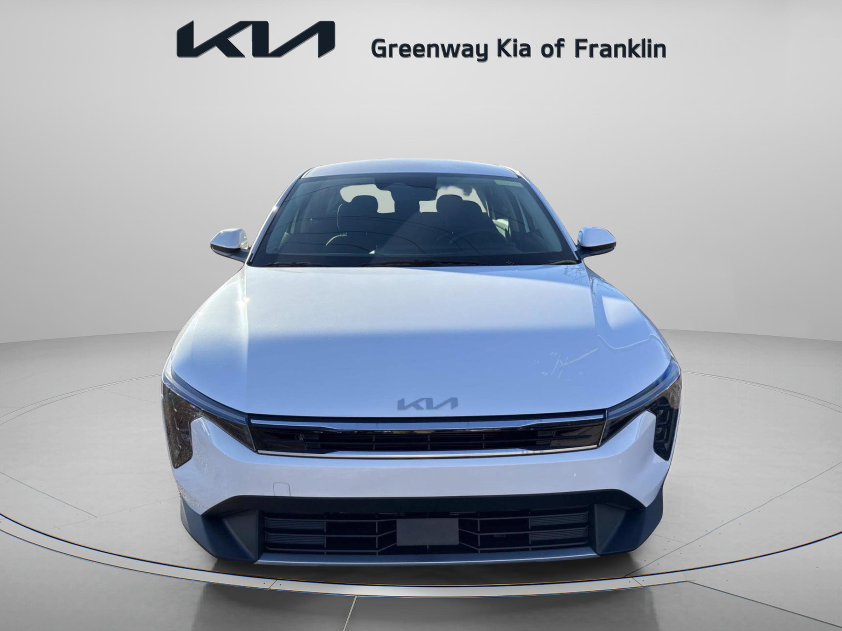 New 2025 Snow White Pearl Kia EX image 2