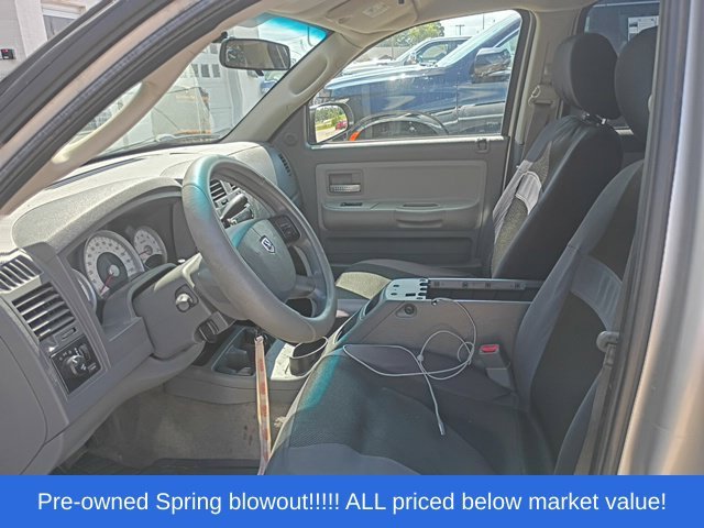 Used 2006 Silver Dodge SLT image 9