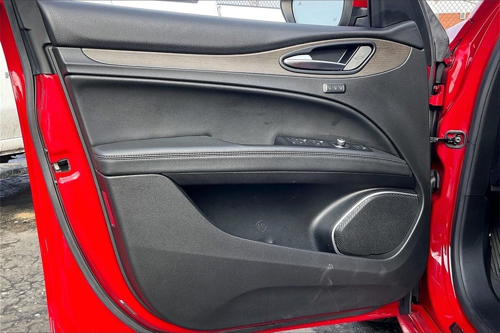 2020 ALFA ROMEO STELVIO - Image 20