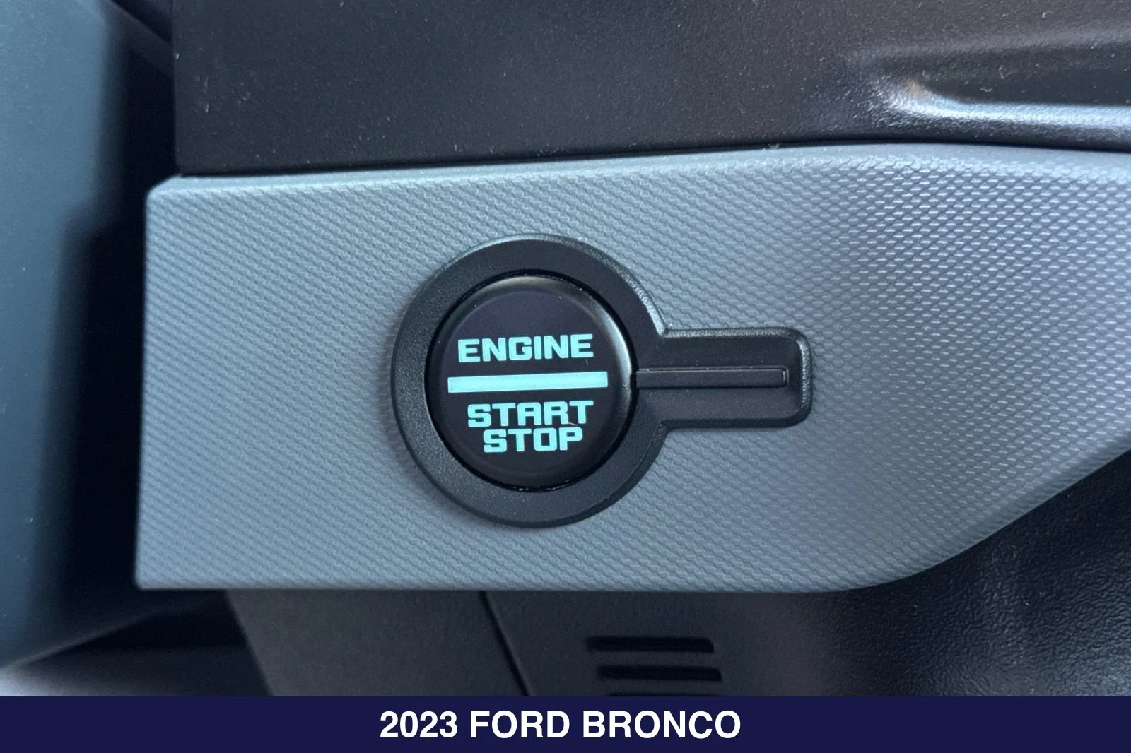 Used 2023 Blue Ford Base image 23