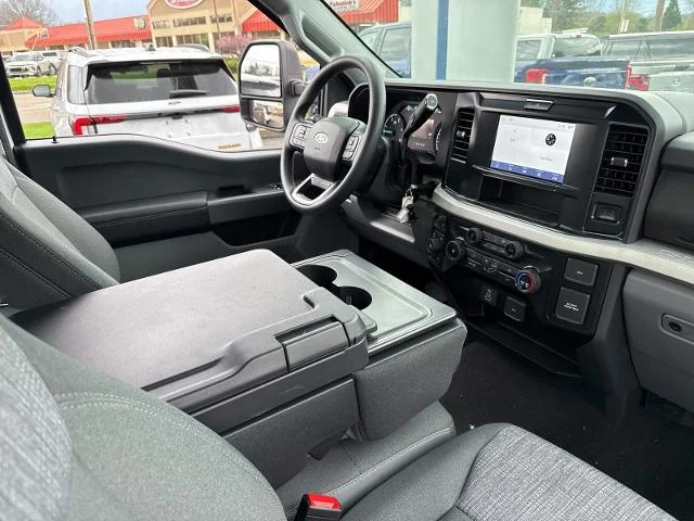 2025 Ford F-250 Super Duty XLT - Photo 40