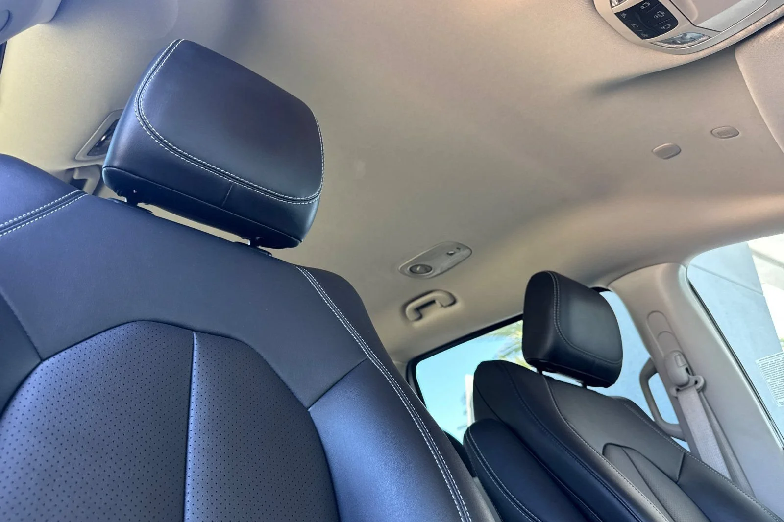 2024 Chrysler Pacifica Touring L - Photo 19