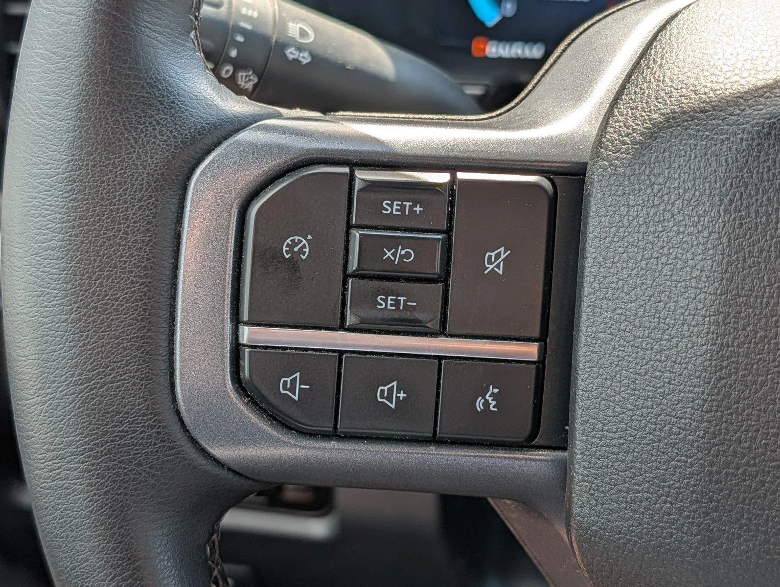 Used 2026 Oxford White Ford Lariat image 22