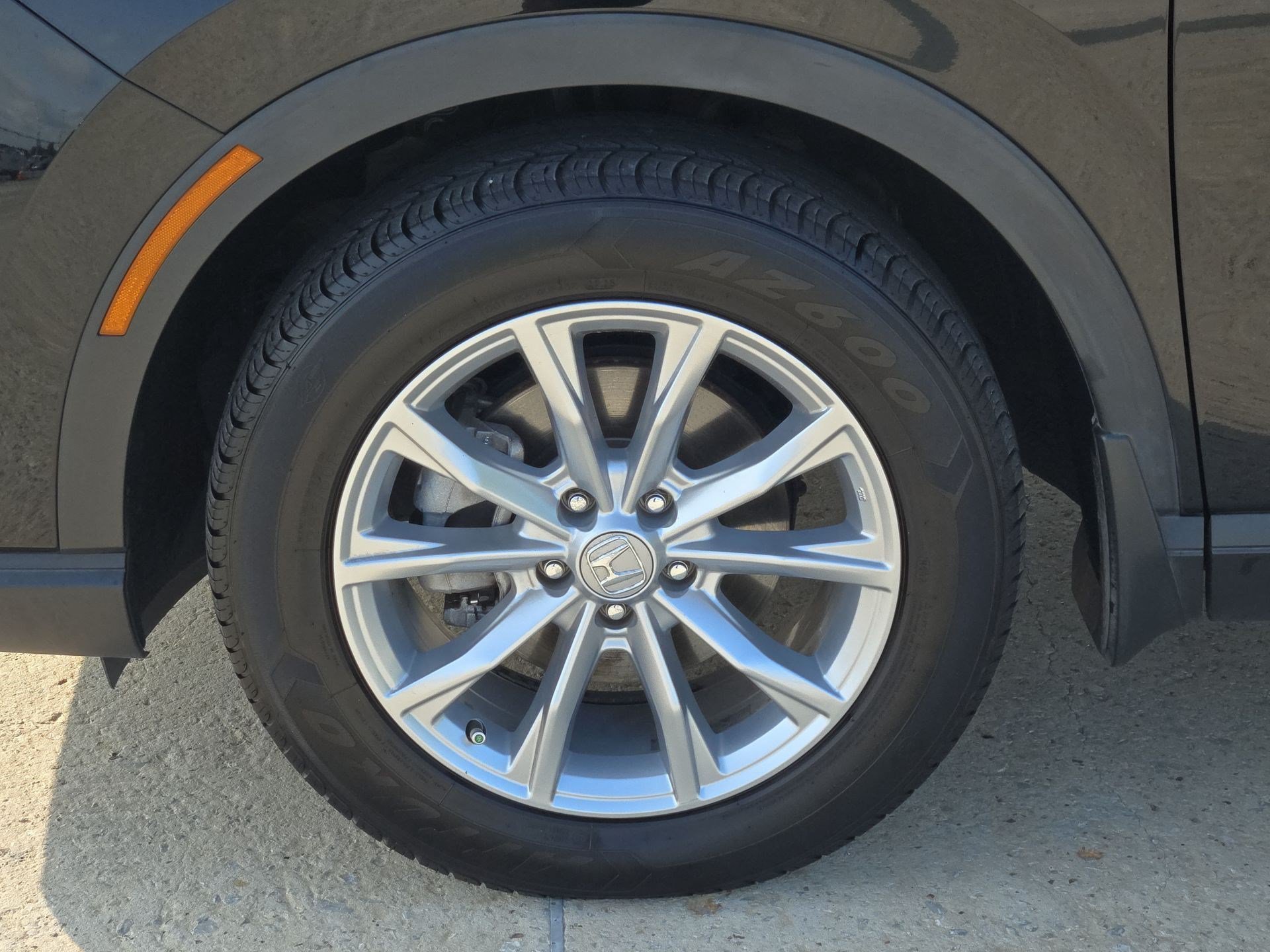 Used 2024 Black Honda EX-L image 9