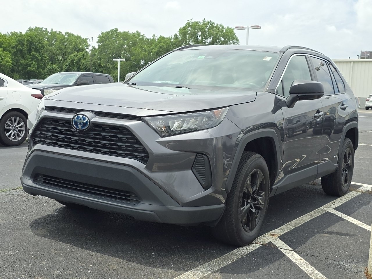 Used 2022 Gray Toyota LE image 3