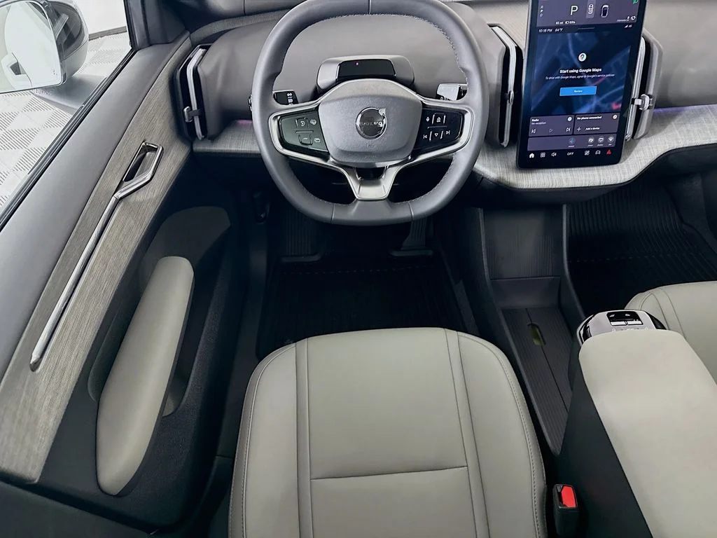 New 2026 Crystal White Volvo Twin Motor Performance Ultra image 15