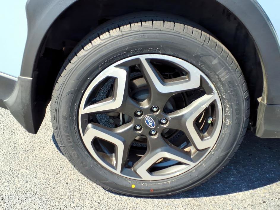 Used 2019 Cool Gray Khaki Subaru Limited image 7