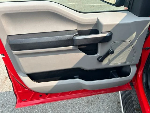 Used 2017 Red Ford XL image 21