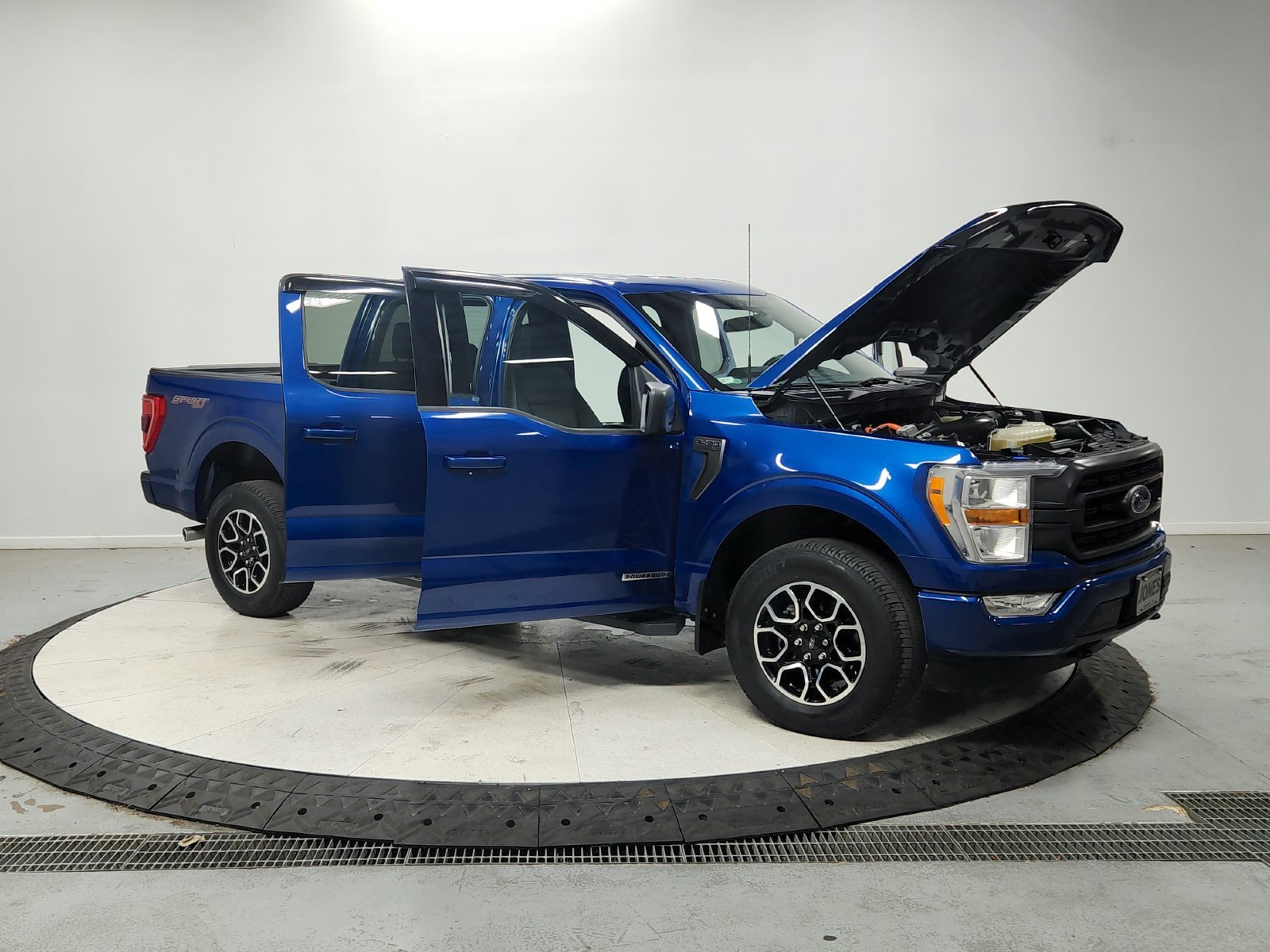 2022 Ford F-150 XLT - Photo 10