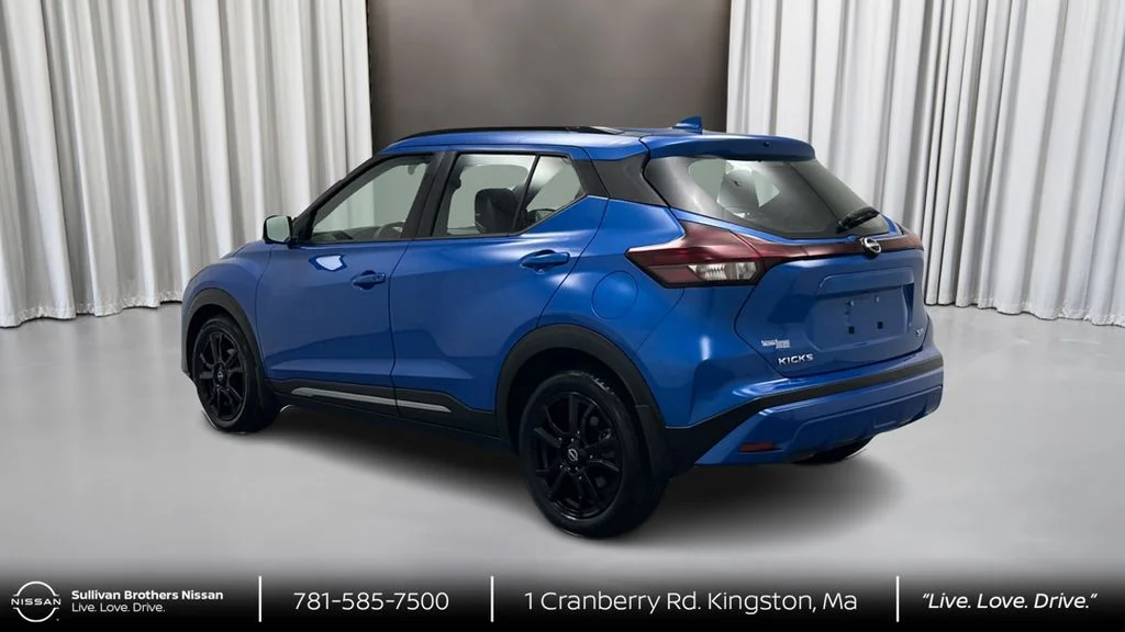 Used 2023 Blue Nissan SR image 7