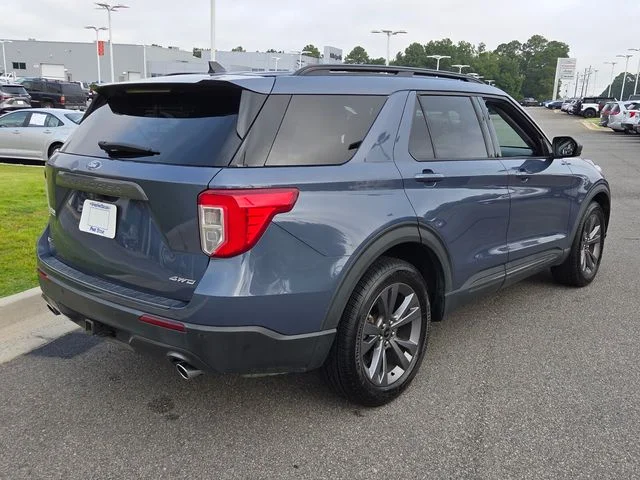 Used 2021 Blue Ford XLT image 13